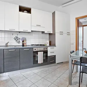 Cenisio Brilliant Flat Appartamento